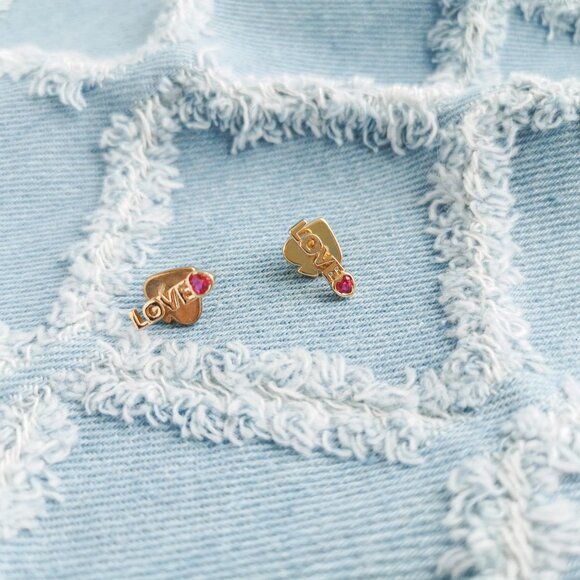 Kate Spade Love You Mom Gold Pink Mini Stud Earrings Trendy Jewelry - Picture 3 of 4